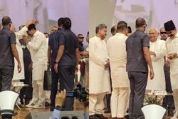 Bihar CM Nitish Kumar Offered ‘Topi’ At Madrasa Event. This Happens Next | Watch