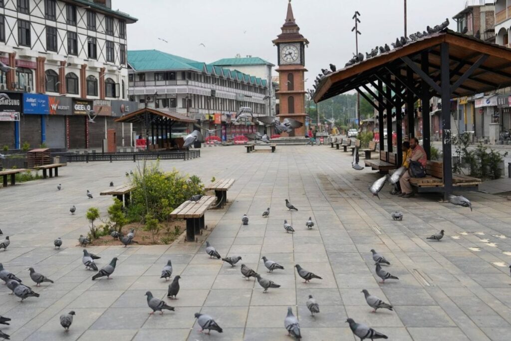 Pakistan Seeks US', Global Support To Resolve Kashmir Issue: ‘Welcome Any Help’