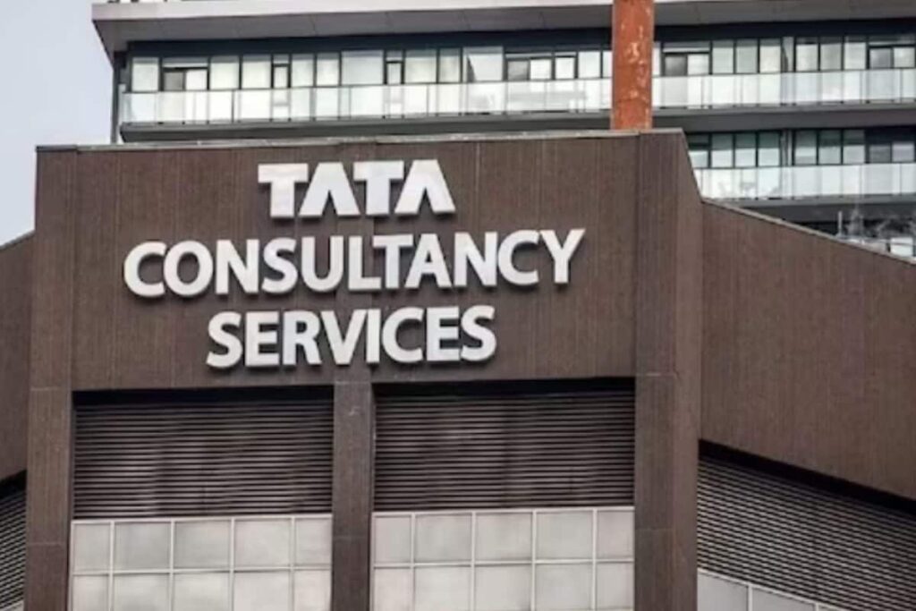 'Alarming': Karnataka Labour Minister Summons TCS Over 12,000 Job Cuts