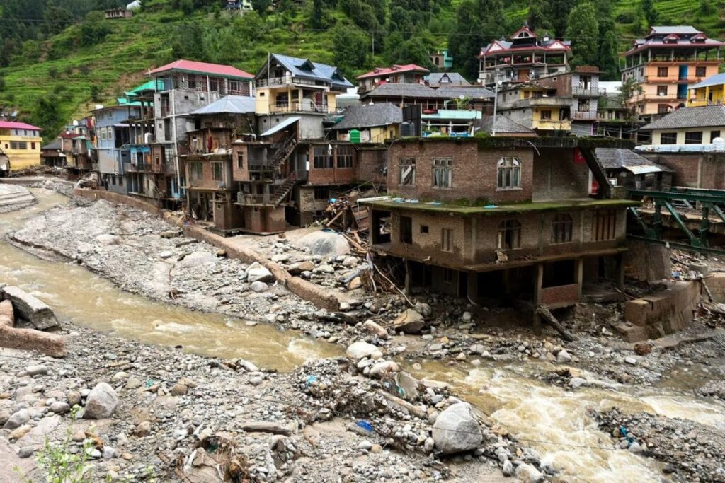 News18 Afternoon Digest: SC's Remarks On J&K Statehood, Himachal Pradesh Cloudbursts & More