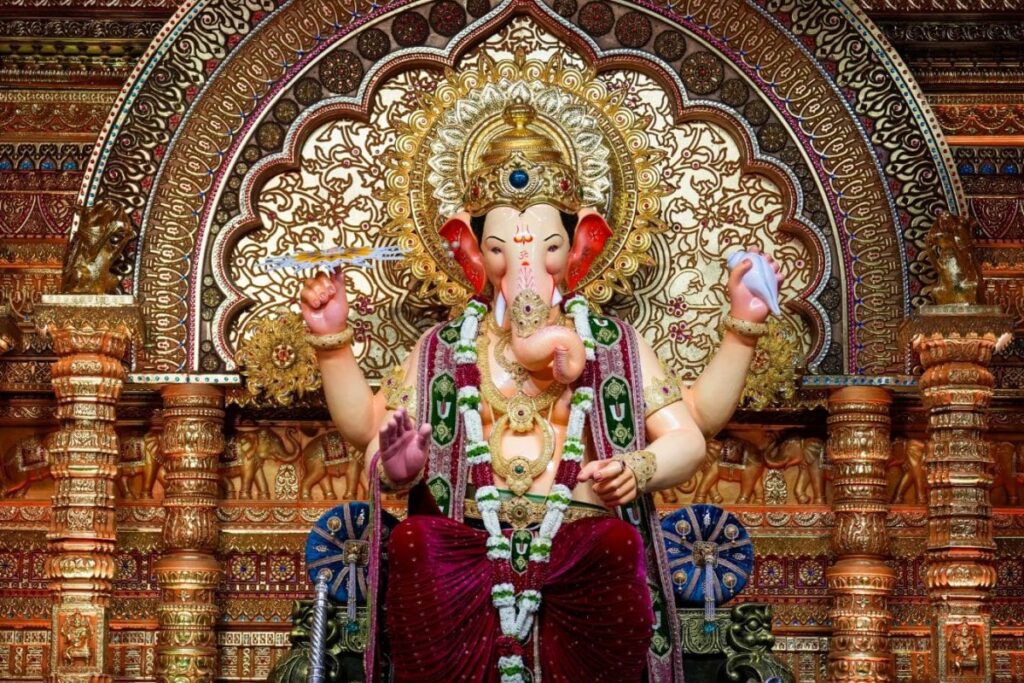Ganesh Chaturthi 2025 LIVE: Schools Closed Across Several States, Mumbai Embraces To Welcome Bappa Today