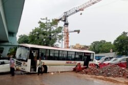 Delhi Metro Site Wall Collapse Causes Road Cave-In In Vasant Kunj, Traffic Advisory Issued