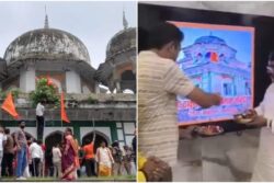BJP Leader Performs 'Aarti' Before Fatehpur Mausoleum Photo, Sparks Controversy | Video