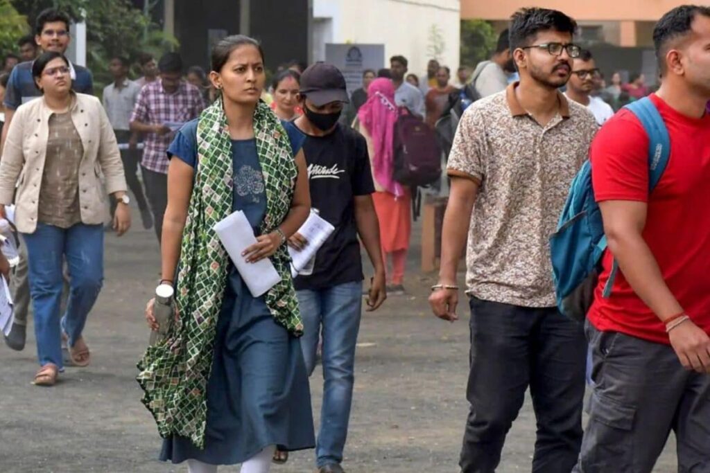 Parliamentary Panel Urges Law Mandating SC, ST, OBC Student Quotas In Private Universities