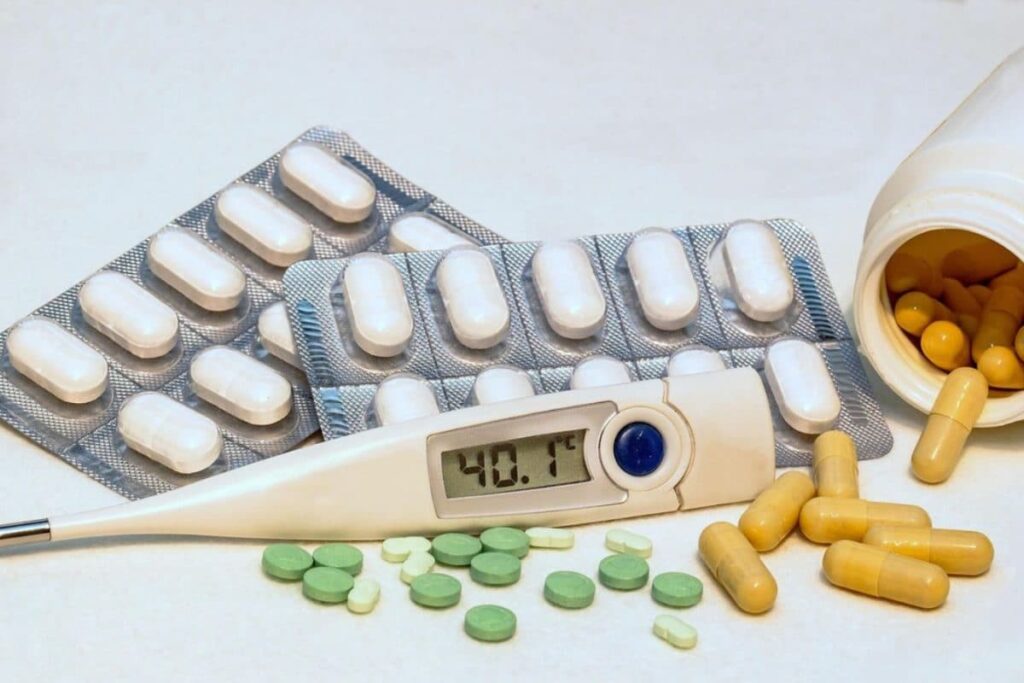 Doctors Warn Of Spike In Dengue, Flu & Water-Borne Illnesses As Cases Of Seasonal Fevers Rise