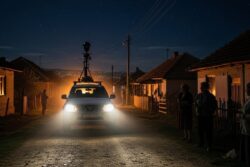 Google Maps Team Goes To Survey UP Village At Night, Locals Thrash Them Over Theft Suspicion