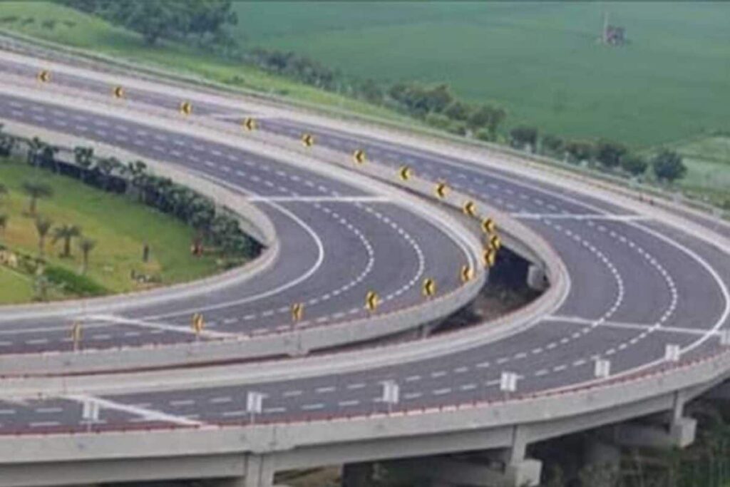 One Of India’s Longest Expressways, Created World Record For ‘Fastest Road Construction’. It’s In...
