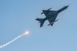 Outnumbered And Low On Fuel, This MiG-21 Indian Pilot Turned The Tables On 3 Pak Jets