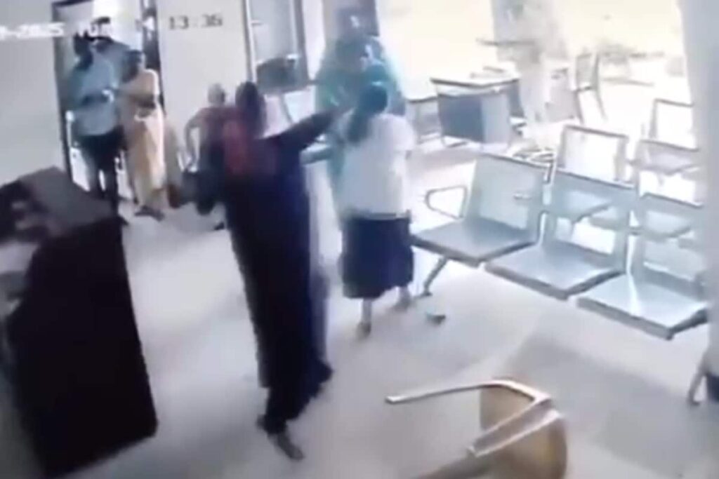 Group Of Transgenders Assault Nurse Inside Hospital Over Refusal To Give Money | Video
