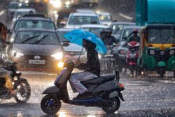 Overnight Rains Batter Bengaluru: Waterlogging, Traffic Chaos Hit City; Yellow Alert Issued