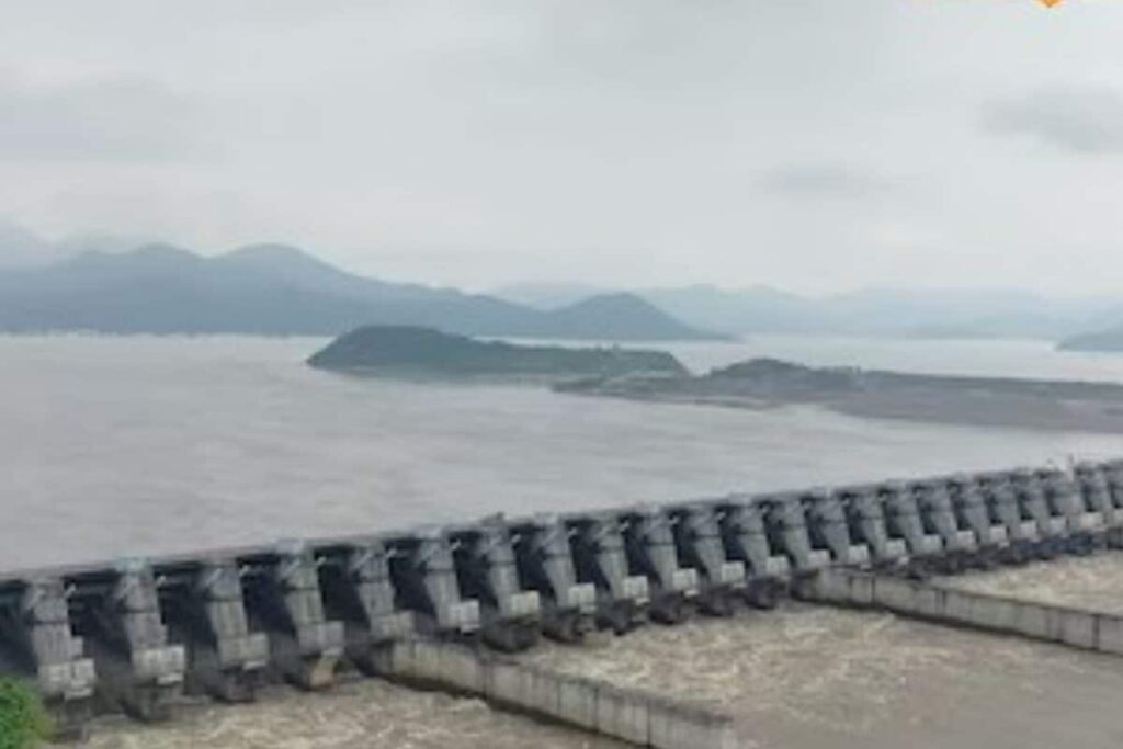 Andhra Pradesh: Flood Warning For Uttarandhra, Nandyal As Water Levels In Godavari & Krishna Surge