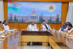 Siddaramaiah, Shivakumar On Bengaluru Tour To Check Civic Body's Claim Of Filling 701 Potholes In A Week