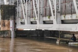 Train Movement On Old Iron Bridge In Delhi Halted Amid Rising Yamuna Water Levels