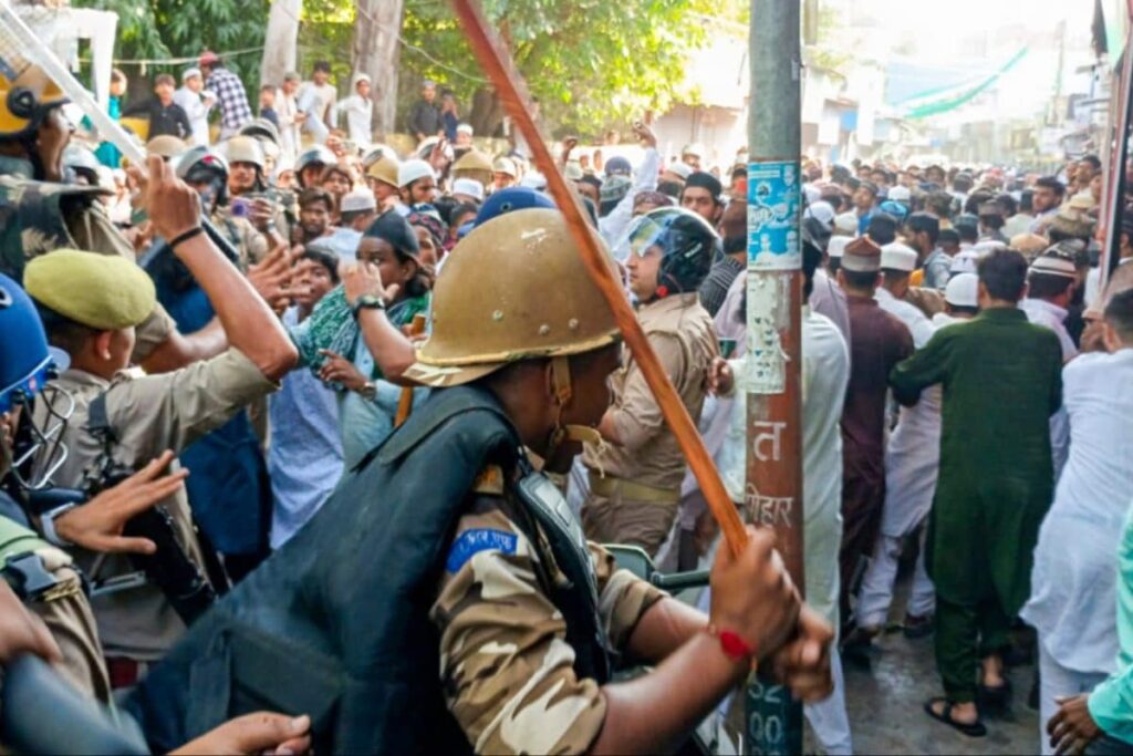 UP Cleric Behind Bareilly Clashes Detained, Over 2 Dozen Others Held Amid 'I Love Muhammad' Row