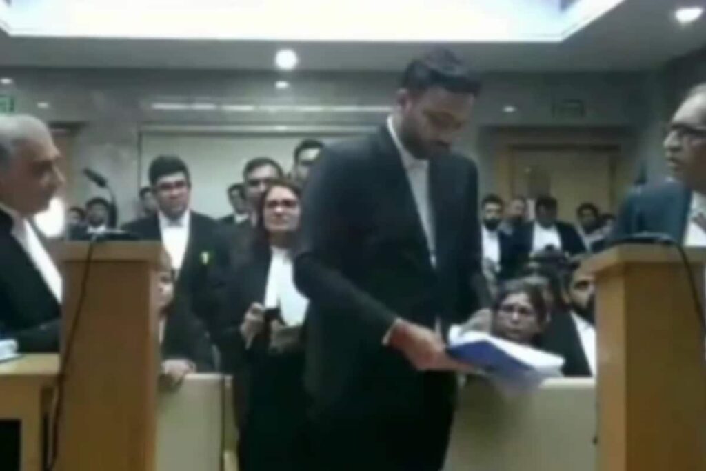 'Don’t Shout': Karisma Kapoor, Priya's Lawyers Spar During Sunjay Kapur’s Inheritance Hearing | Video