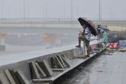 Mumbai rains today: IMD Issues Red Alert, Showers Likely Across Maharashtra | Check Weather Updates