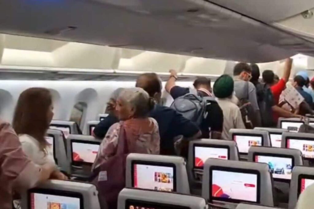 Technical Snag Grounds Air India’s Singapore Flight; 200 Passengers Offloaded In Delhi