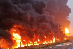 Massive Fire At Factory In Gujarat's Bharuch, Dousing Efforts Underway | Video