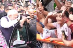 PM Modi Salutes Young Boy In Heartfelt Moment During Gujarat Visit | Watch