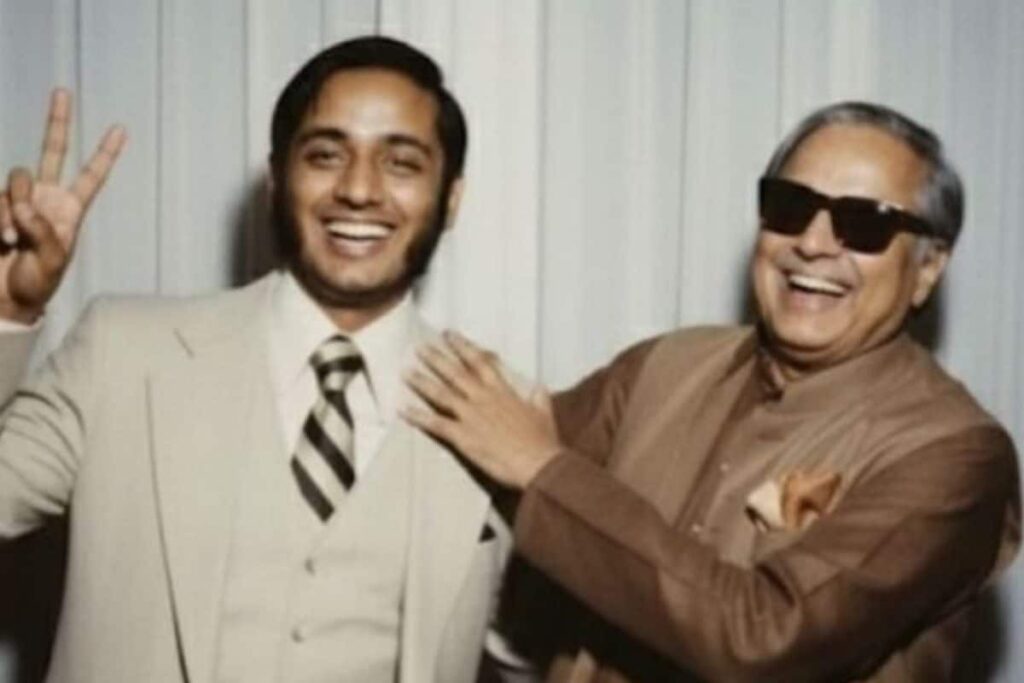 ‘That Waistline’: Congress MP Shashi Tharoor Joins Nano Banana Trend, Hugs His 22-Year-Old Self