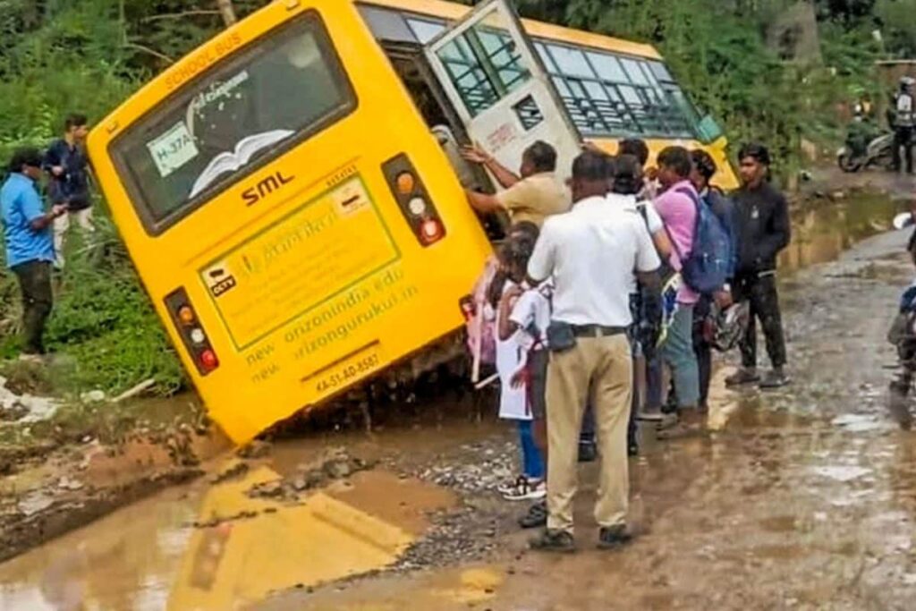 'Pothole Deadline' In Bengaluru: Shivakumar Says Contractors To Repair Roads By November