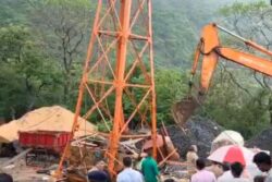 Ropeway Snaps At Pavagadh Hill Temple In Gujarat; 6 Killed | Video