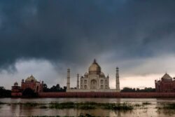 Agra Flood Alert: Yamuna Reaches Taj Mahal Walls Following Torrential Rains