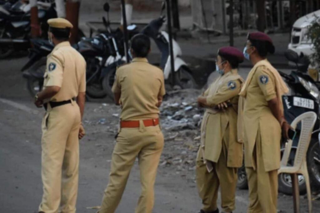 Man Kills Wife In Gujarat's Thangadh, Turns Himself In At Police Station