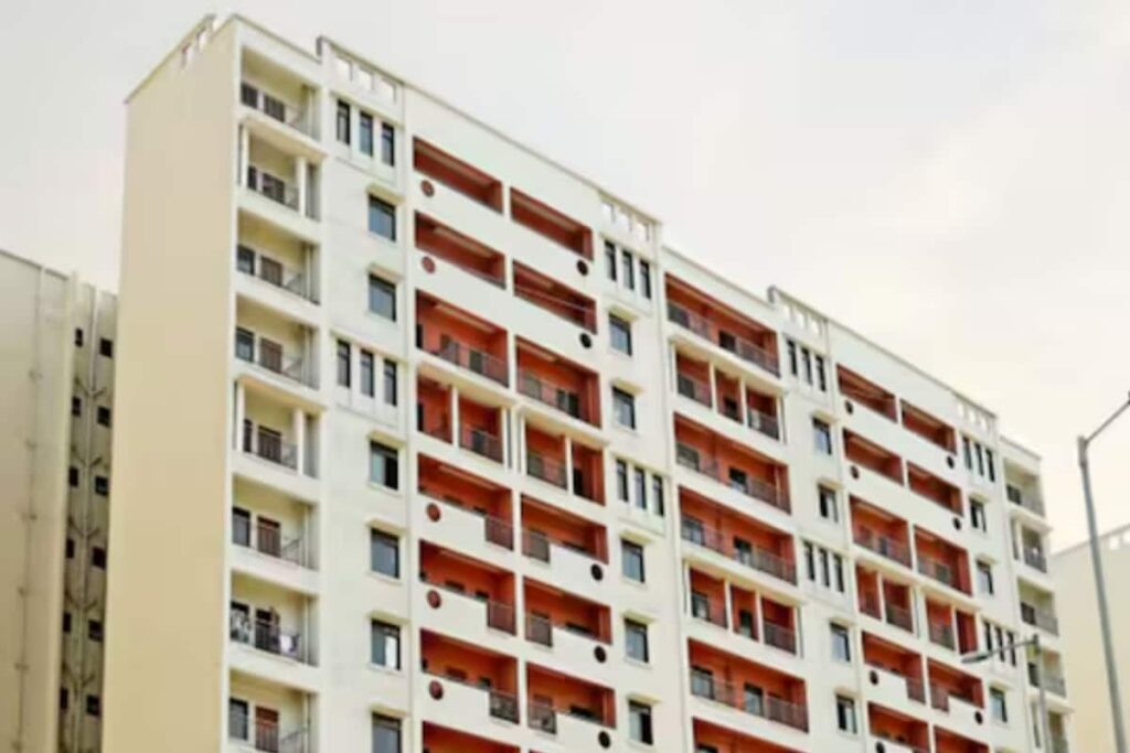 298 Delhi Families Forced To Leave Their Homes Before Diwali As DDA Cuts Off Power Supply