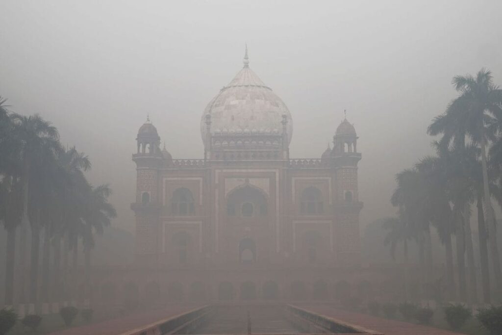 Delhi Under Toxic Haze As AQI Slips To ‘Very Poor’, CM Says ‘Working Proactively’ On Artificial Rain