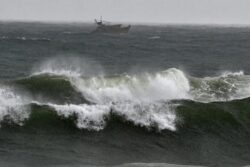 Cyclone Montha Landfall Begins: 2 Killed In Kerala; Andhra, Odisha, Tamil Nadu Brace For Impact