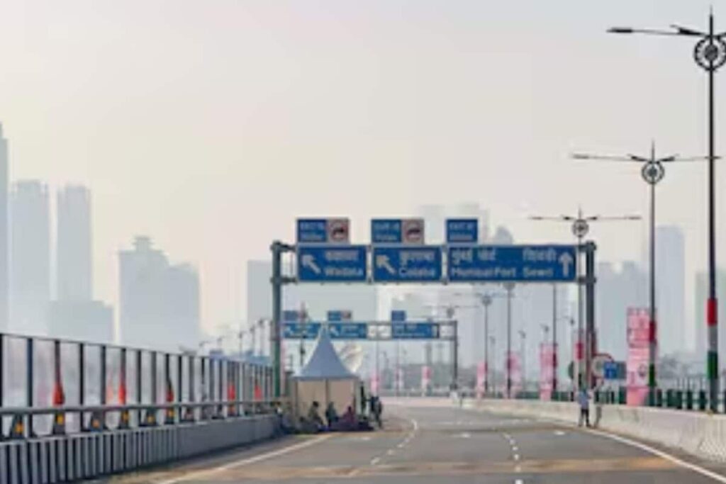 Air Quality Plunges To 'Very Poor' Category In Several Parts Of Mumbai A Day After Diwali