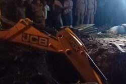 Three Tamil Nadu Workers Die While Cleaning Hotel Waste Tank In Kerala's Idukki