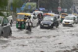 Thunderstorm In North Bengal: IMD Predicts Heavy Rain, Lightning; Orange Alert Issued | Check Forecast