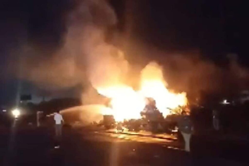 One Killed As LPG Cylinders Explode After Tanker Hits Parked Truck On Jaipur-Ajmer Highway