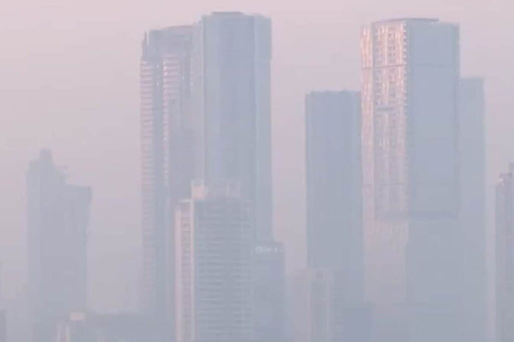 Thick Smog Engulfs Mumbai After Diwali, AQI Slips To ‘Poor’ Category
