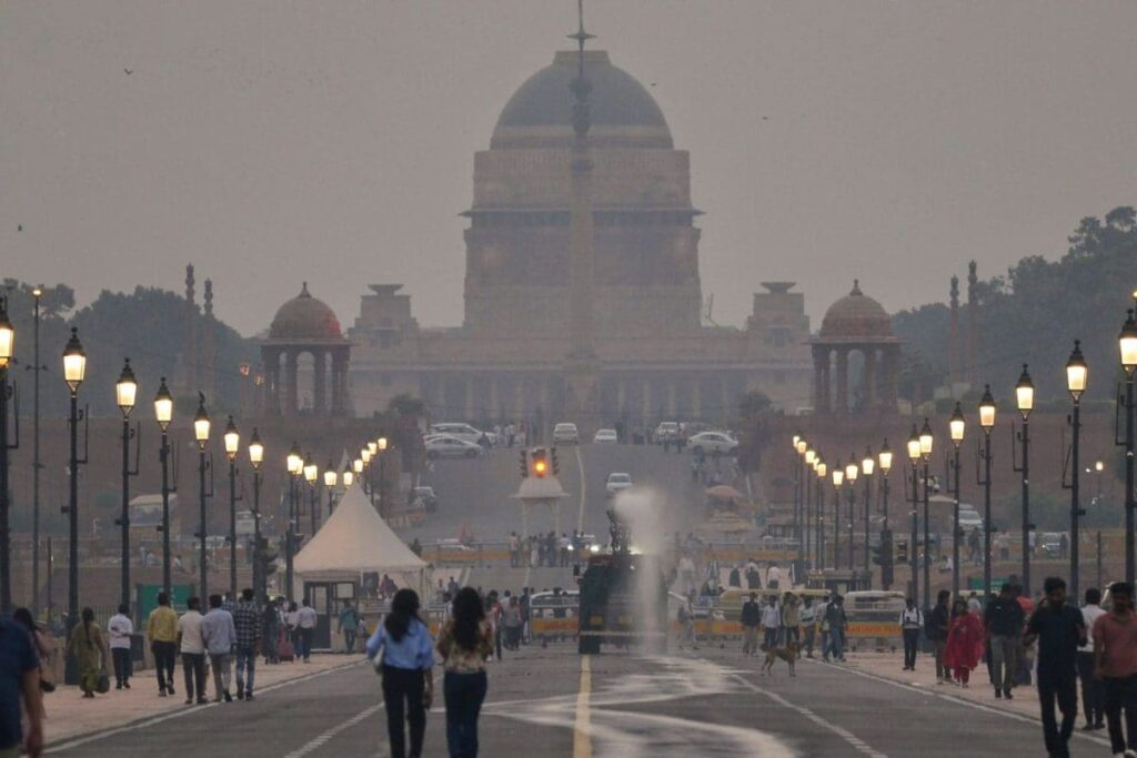Toxic Air Chokes Delhi-NCR: Hospitals Report Surge In Respiratory Illnesses, Slow Recovery