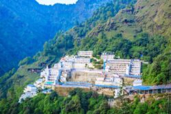 Vaishno Devi Yatra Suspended From October 5 To 7 Due To Inclement Weather