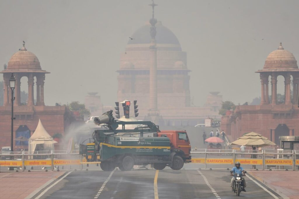 CPCB Says Delhi AQI Is 400 But IQAir Says It's 2,000. So Who Is Right? | Explained