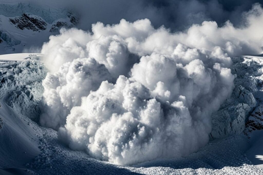 Body Of Paratrooper Missing After Avalanche Found In J&K’s Kokernag