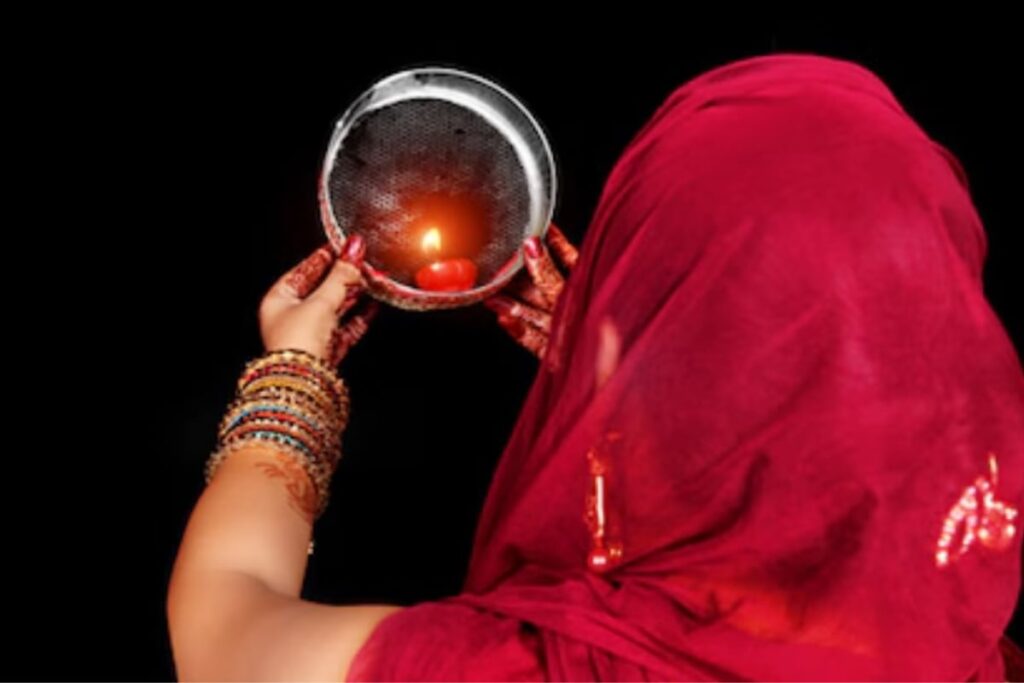 Karwachauth: Is It A Must To Look At Moon Through Sieve? Do All Regions In India Follow ‘Chalni’ Ritual?