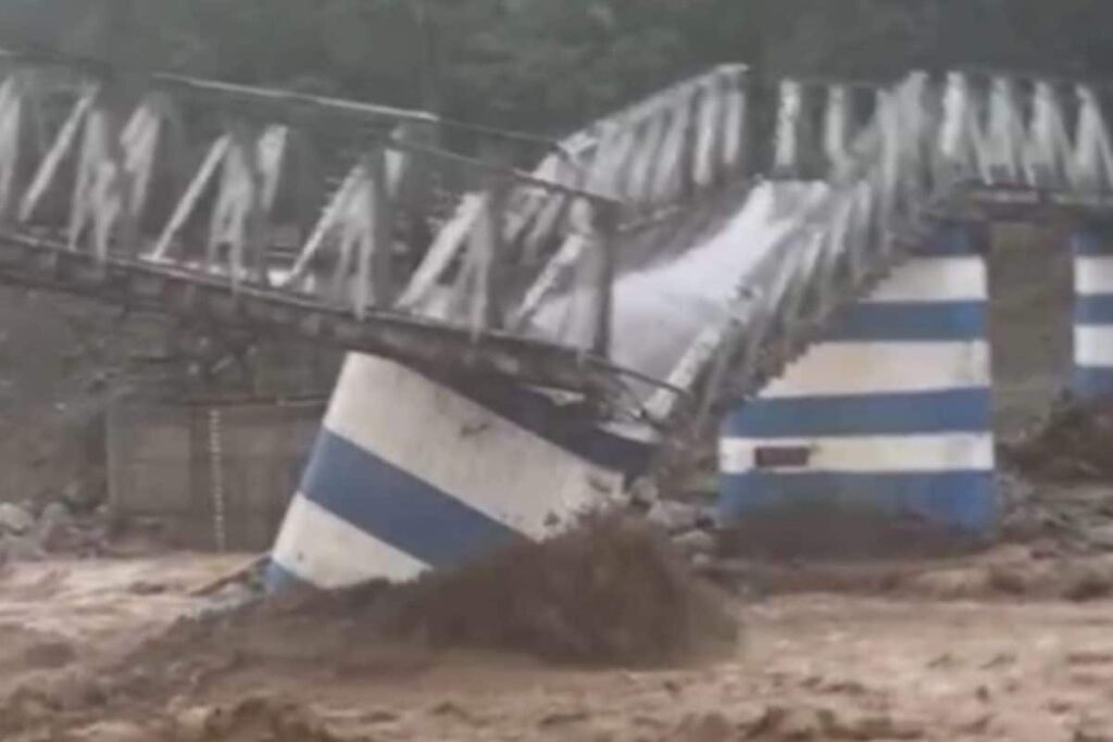 Rain Havoc In North Bengal: Multiple Landslides In Darjeeling Leave 5 Dead; IMD Issue Warnings