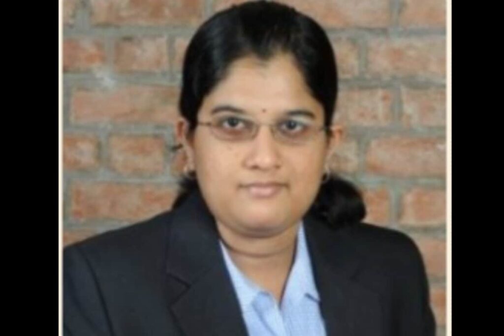 IIM Ahmedabad Mourns Loss Of Alumna Whose Father Shared Bribery Ordeal After Her Death