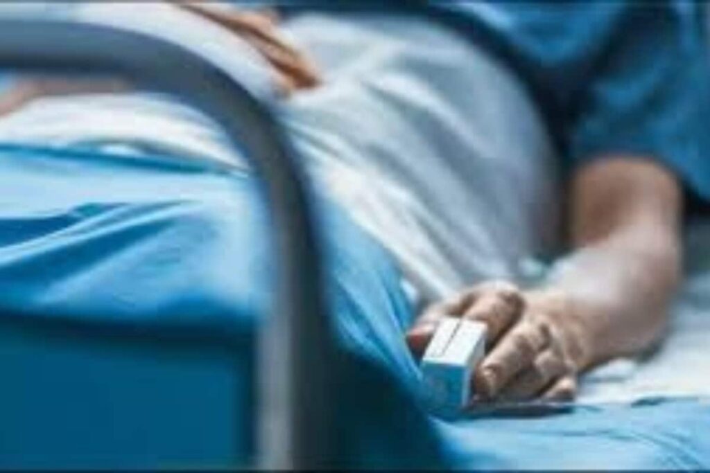 Married Man In Kanpur Tries To Forcefully Kiss Ex-Girlfriend. He Is Now In Hospital