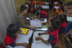 India Cut Poverty Sharply; Beti Bachao, Mid Day Meal Schemes Helped Children: UNICEF