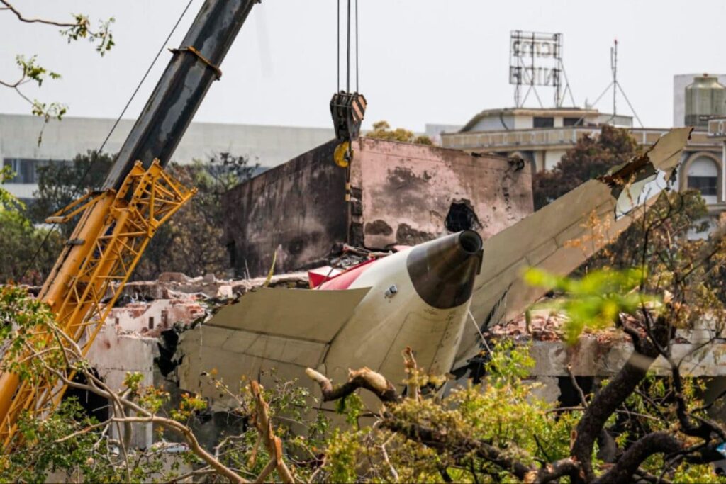 'Pilot Shouldn't Be Blamed': Supreme Court Issues Notice To Centre On Air India Crash Probe Plea