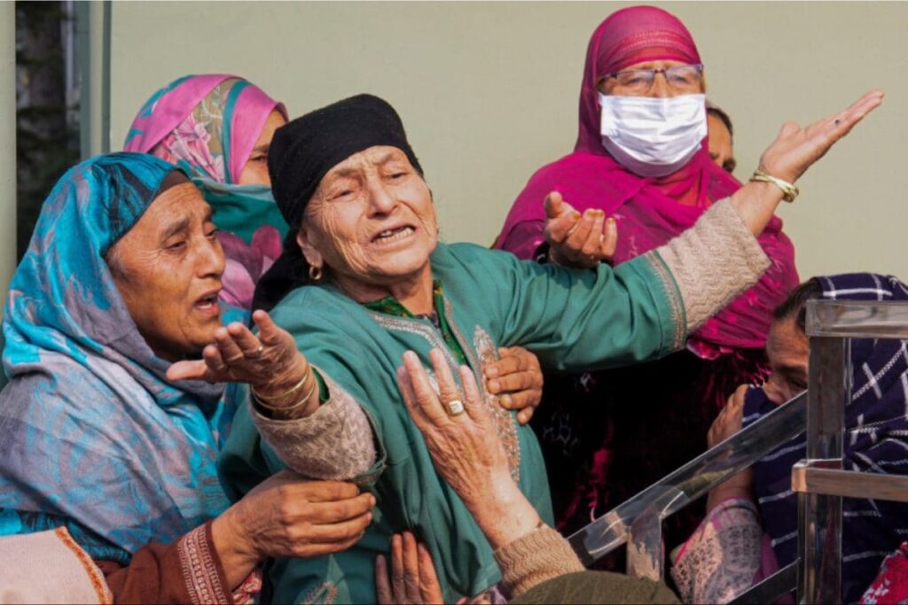 'Papa, Don't Go': Daughter Of Tailor Killed In Nowgam Explosion Had Pleaded Before His Death