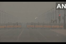 Delhi Sees Coldest November Night In 3 Years; AQI Breaches 400, Air Quality Remains ‘Very Poor’