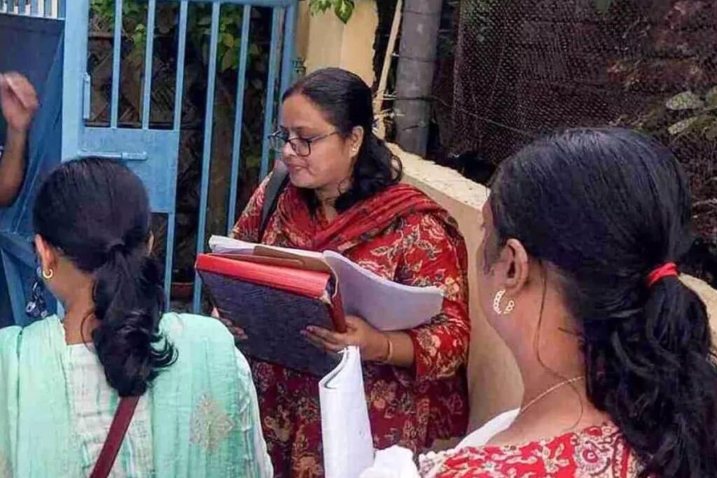 BLO Attacked In West Bengal's Maheshtala While Collecting SIR Forms; Accused Arrested