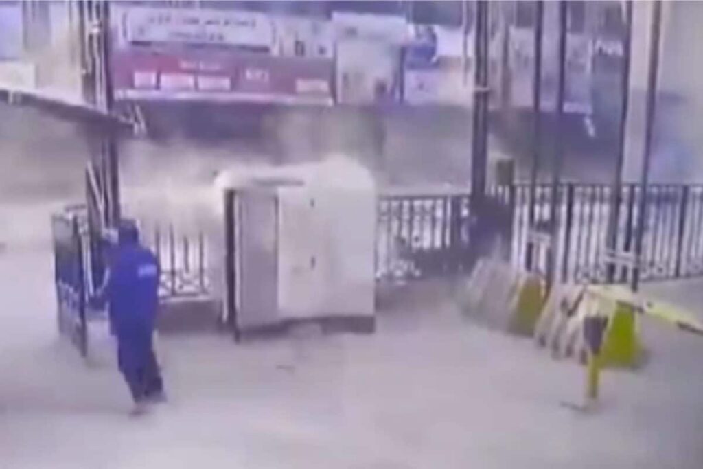 Peshawar Blast: CCTV Shows Moment Suicide Bomber Blew Himself Up Outside Paramilitary Headquarters